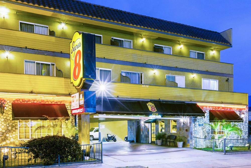 Super 8 By Wyndham Inglewood/LAX Main image